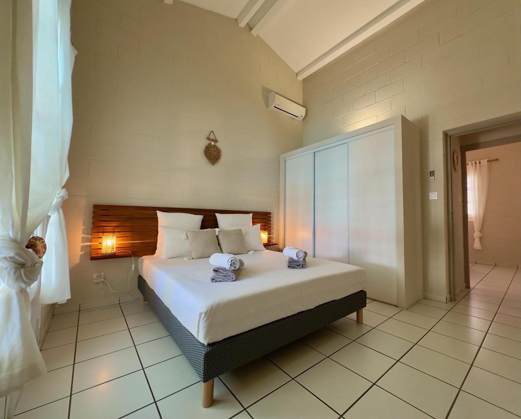 Maldives - Villa Avec Piscine En Plein Coeur De L Hermitage แซ็งต์-จีลส์-เลส์-แบ็งส์ ภายนอก รูปภาพ